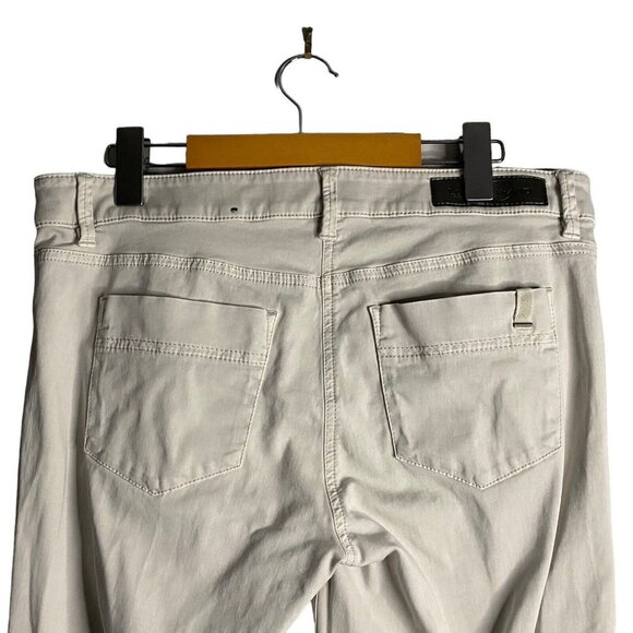 Luisa Cerano Women's Cement Frayed Hem Ankle Pants - Picture 5 of 12